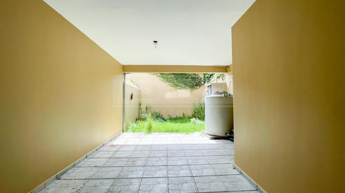 Triplex 2 Dormitorios Venta - Olivos-maipu/uzal