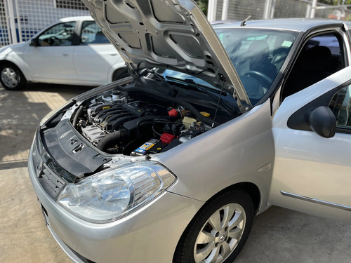 Renault Symbol 1.6 PRIVILÈGE 16V FLEX 4P MANUAL