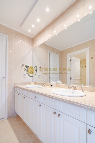 Apartamento De Tres Dormitorios Y Servicio En Venta Le Jardin- Ref: 4042