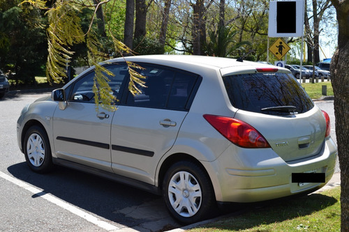 Tiida Nissan 2010 Visia 1.8