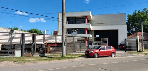 Imagen 5 de 21 de Galpón En Venta En Acceso Principal De Gualeguaychu