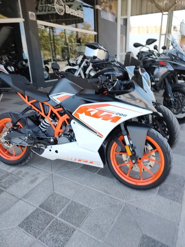 Imagen 3 de 17 de Ktm Rc 200