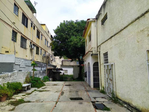 Imagen 3 de 7 de Casa A La Venta, 750 M2 De Terreno, Parroquia San Jose, Carabobo