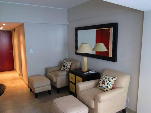 Imagen 4 de 17 de Excelente Depto Equipado De 27m2 Al Frente/ Muy Luminoso En Recoleta