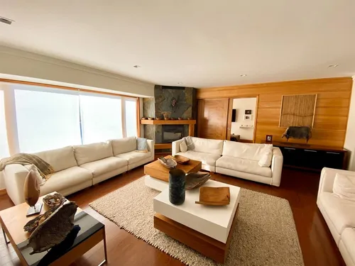 Departamento En Venta De 4 Dorm. En Pucón