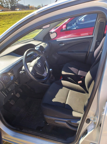 Toyota Etios 1.5 X 5P L16
