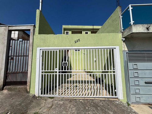 Excelente Casa Com Duas Suítes