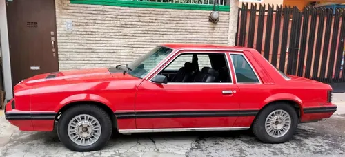 Ford Mustang Hard Top 82 Rojo