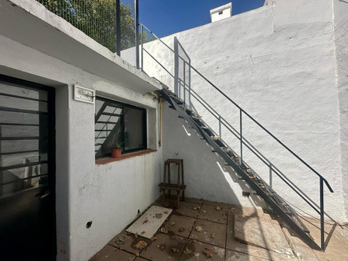 Casa Familiar En Excelente Ubicacion