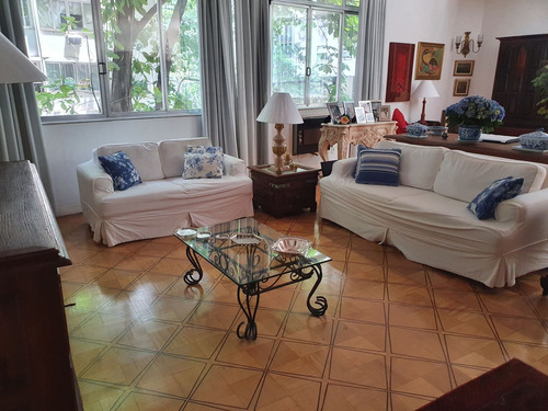 Imagem 1 de 13 de Apto Copacabana | 4 Quartos | 200 M² | Cond: R$1800.00 | 1 Vaga - 1cufeu3