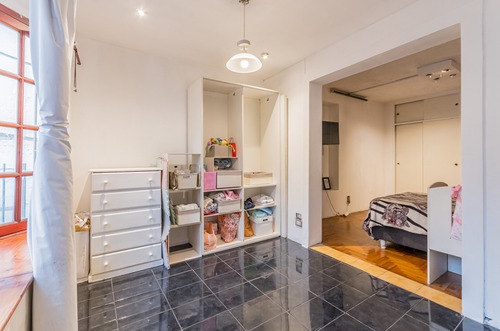 Casa. Gran Potencial Para Desarrollo Inmobiliario. Quincho Y Garage. Avellaneda Centro