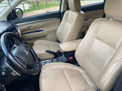 Mitsubishi Outlander Outlander 3.0 GT 4X4 V6 24V GASOLINA 4P AUTOMÁTICO
