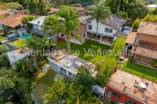 Agp Cómoda Y Hermosa Casa Totalmente Remodelada En Venta En Alto Hatillo 25-10899 Ys