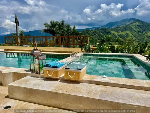 Preciosa Finca En Copacabana De Un Solo Nivel En Exclusiva Parcelación Unidad Cerrada. Finca En Copacabana En Parcelación. Finca En Copacabana Con Piscina. Finca En Unidad Cerrada. Finca Plana