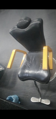 Imagen 3 de 3 de Sillas De Peluqueria Y Barberia