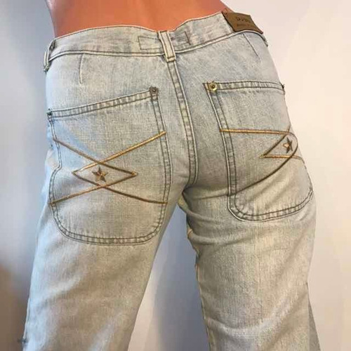 Bermuda De Jeans Con Bolsillos