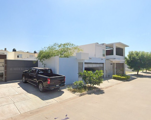 Sk01- Casa En Remate En Blvr Zacatecas, Jardines Del Bosque, Los Mochis, Sin. (65% Debajo De Su Valor Comercial, Solo Recursos Propios)