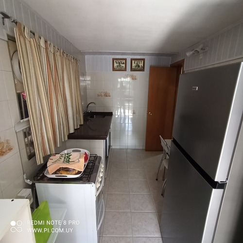 Imagen 6 de 14 de Venta Casa, Bella Italia, 1 Dormitorio, Garaje Y Jardín.
