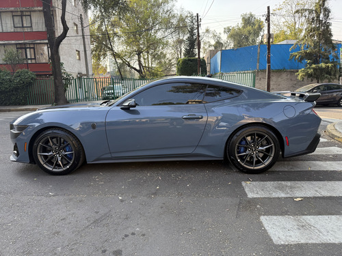 Ford Mustang 5.0 V8 Dark Horse Mt