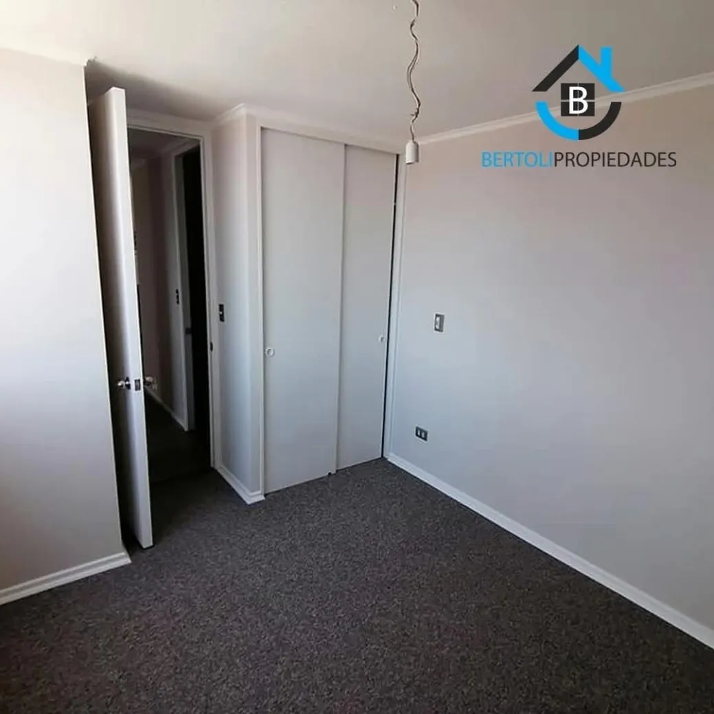 Imagen 2 de 10 de Arrienda Departamento Barrio Parque Curauma Plena Avenida