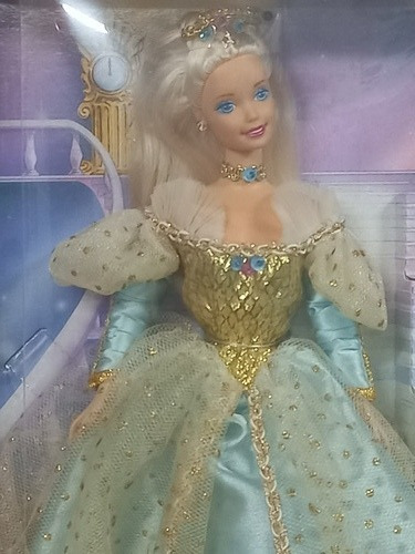 Imagem 2 de 4 de Barbie As Cinderella Doll Collector 1996 Princesa Leia