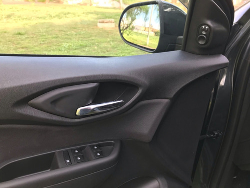 Imagem 11 de 20 de Onix Hatch Ltz 1.4 Automatico