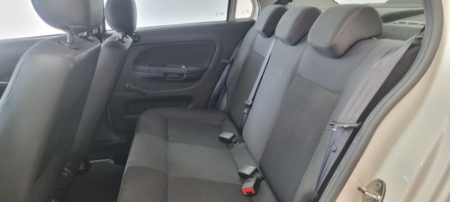 Volkswagen Voyage 1.0 12V MPI TOTALFLEX 4P MANUAL