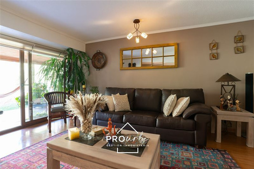 Hermosa Casa En Venta En Barrio La Hacienda