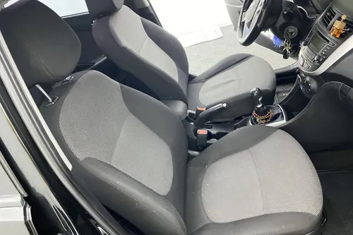 Hyundai Accent I25 Gl Mt 1.6