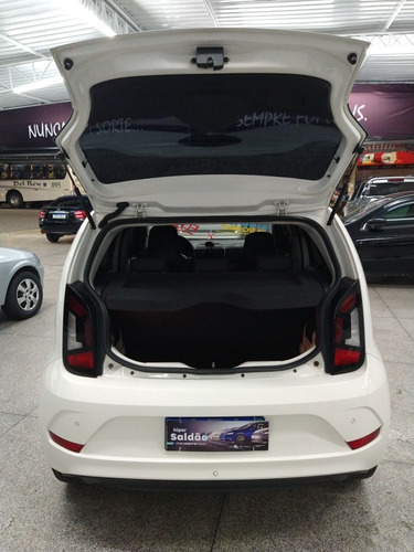 Imagem 9 de 15 de Volkswagen Up! 2018 1.0 Move 5p