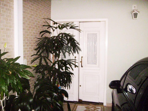 Imagem 3 de 30 de Sobrado Residencial - 3 Dorms -2 Vagas - À Venda No Centro - Reo50570