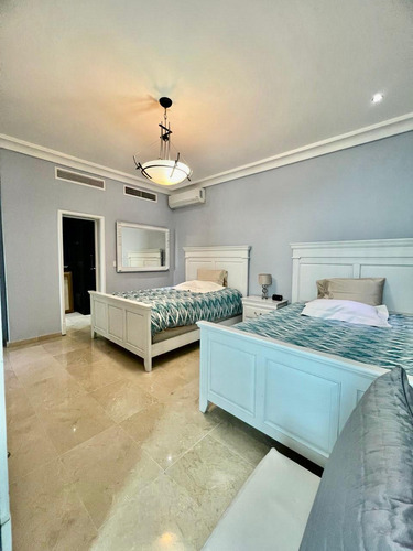 Penthouse En Malecon Center Con Impresionante Vista Al Mar De Costa A Costa, 2 Niveles, 499.65 Mt2, En Una Torre De Lujo Pisos, 28 Y 29.!