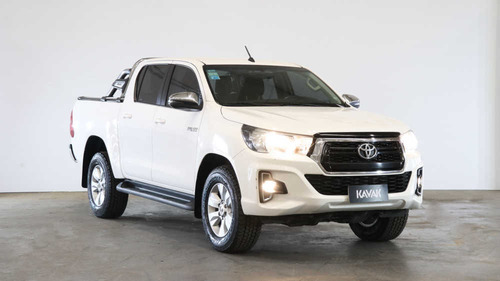 Toyota Hilux 2.8 Cd Srv 177cv 4x2 At - 138376 - C