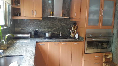 Imagen 6 de 30 de Los Naranjos Del Cafetal Calle Privada Vigilancia Excelente Vista Renovada 320mts 6h/7b/4 Puestos Tanque De Agua 10.000 Lts