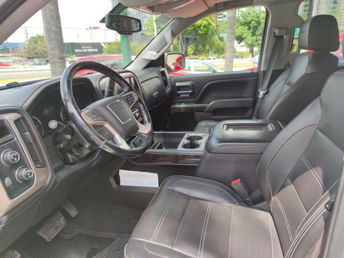 Imagen 4 de 11 de Gmc Sierra 6.2 Denali Dvd At 2016 Credito
