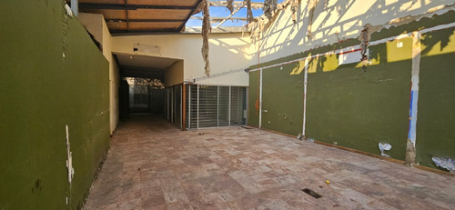 En Renta Local Comercial En Av México, Guadalajara, Jalisco. A. C.