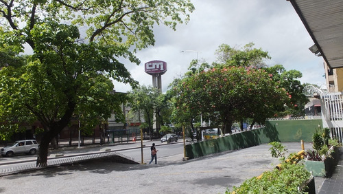 Imagen 6 de 7 de Local Comercial En Venta En La Urbina