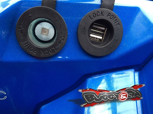 Quadriciclo 4x4 C Force 450 L