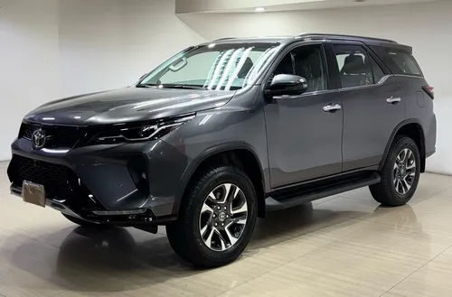 Toyota Fortuner Sw4 2025
