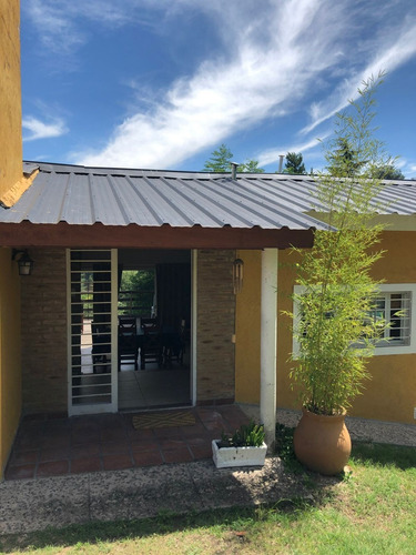 Imagen 3 de 14 de Casa En Estancia Vieja A Metros Del Rio