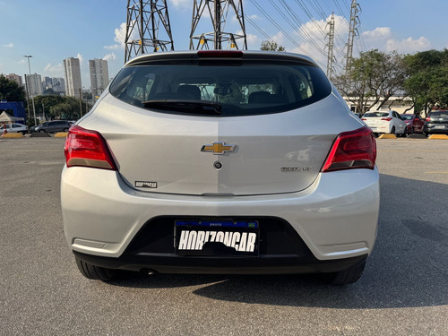 Chevrolet Onix HATCH LT 1.0 8V FlexPower 5p Mec.