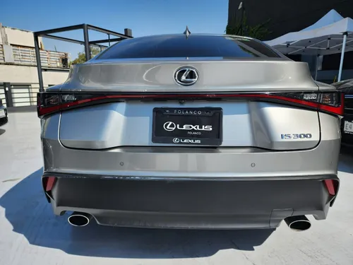 Lexus Is 300 Premium Aut 2023 3 Años De Garantia