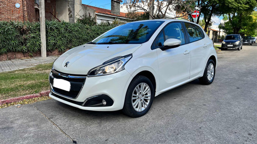 Peugeot 208 1.6 Allure