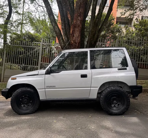 Chevrolet Vitara 1.6l 97 hp