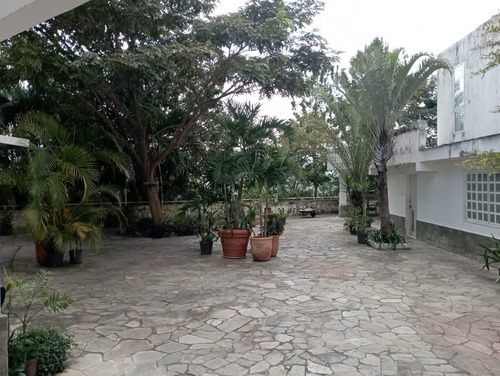Venta Quinta En La Urb. Bosque De La Lagunita. El Hatillo. Milthonhouse53