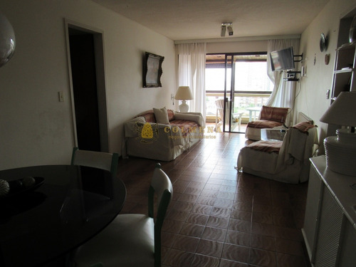 Apartamento En Brava - Punta Del Este - Consulte!!!!- Ref: 3616
