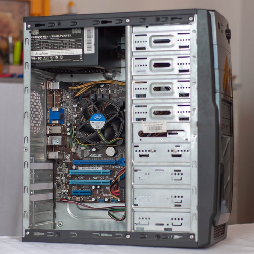 Computador Home, I3 3.06 Ghz, 4gb Ram, 120gb Ssd, 500gb Hd.