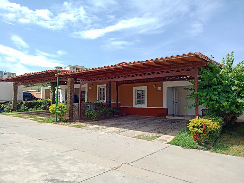 Imagen 1 de 13 de Casa Moderna Conj Priv Los Frailes, Altos De Maneiro Un Solo Nivel