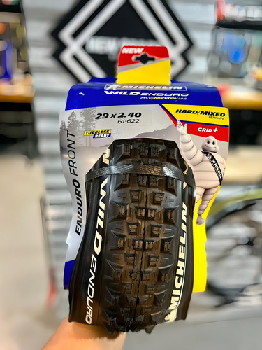 Neumático delantero Michelin Wild Enduro 29x2.4 Color negro