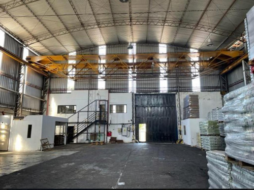 Imagen 2 de 5 de Galpón 1600 M2 - Alquiler - Barracas